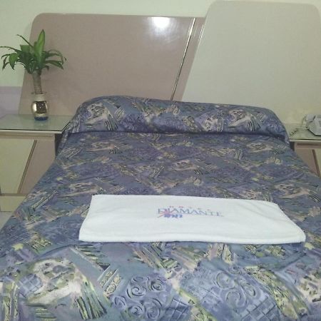 Hotel Diamante Inn Uriangato Ngoại thất bức ảnh